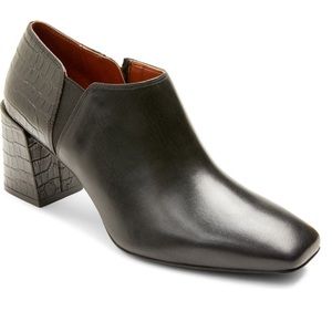 NWOB Vionic Lina Block Heel Bootie